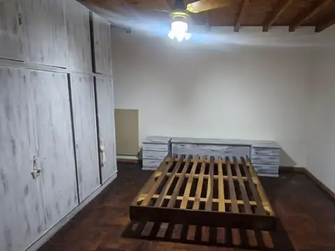 Alquiler PH 3 Amb con estrada indep., fondo libre, Caseros