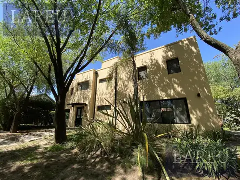 Casa en Santa María de los Olivos