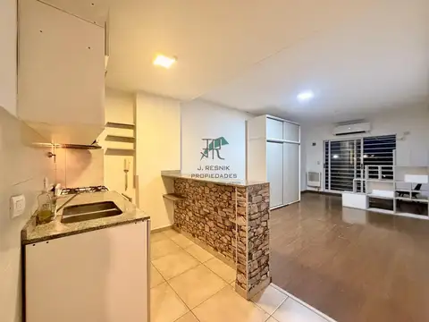 MONOAMBIENTE EXCELENTE UBICACION MUY LUMINOSO -