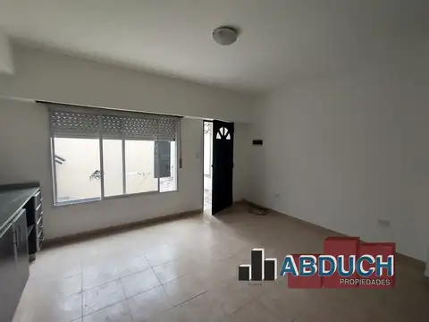 Depto Tipo Casa en Alquiler de 1 dormitorio