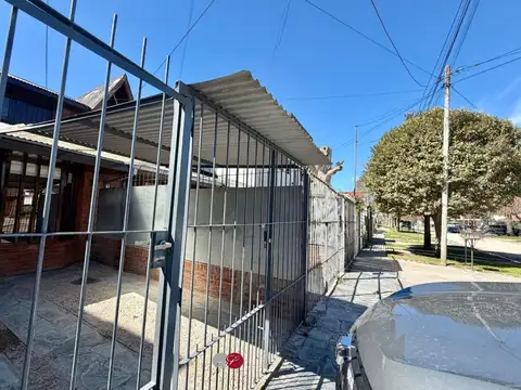 Depto Tipo Casa en Alquiler de 3 ambientes