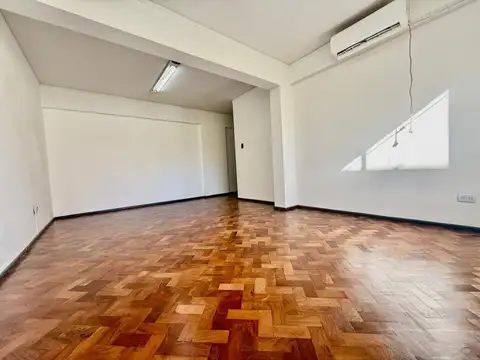 Oficina en Alquiler en Centro, $ 290.000