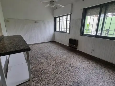 VENTA CASA 2 DORMITORIOS A METROS CORDOBA SHOPPING