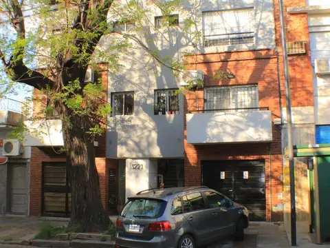 3 amb Duplex Fte Bño/ Toil Terraza Propia!