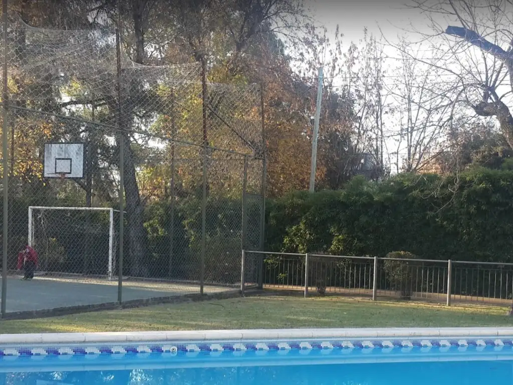 Actividades deportivas futbol, basquet en María del Parque