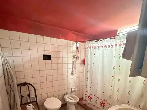 Casa en Venta, ubicada cerca de Sanatorio Garat