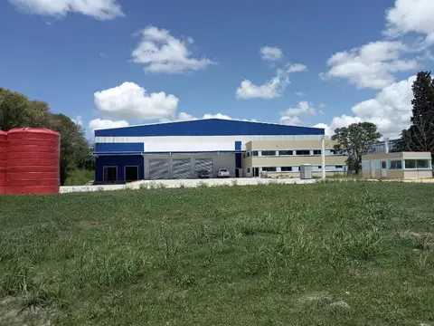 Depósito de 6000m2 cubiertos aprox. a 100 m de Panamericana e/ Ruta 26 y Escobar.