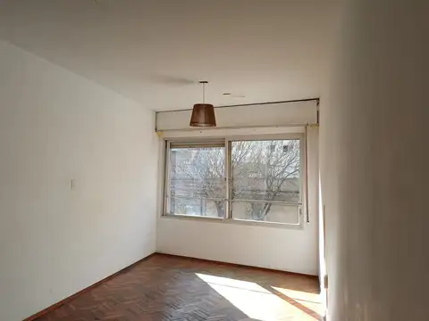 Apartamento monoambiente al frente Tres Cruces