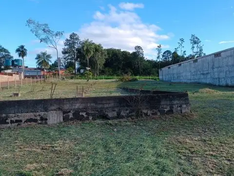 Vendo o permuto  importante terreno sobre Ruta 12 km 12 cercano a la Saladita Garupa