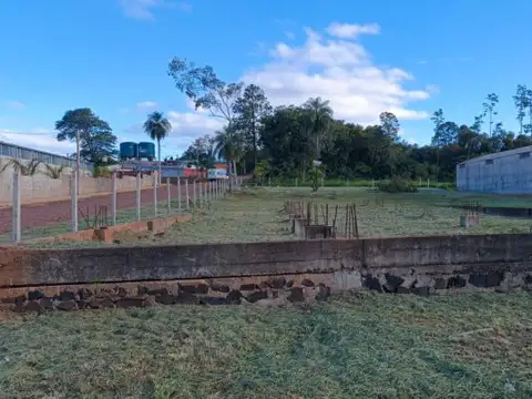 Vendo o permuto  importante terreno sobre Ruta 12 km 12 cercano a la Saladita Garupa