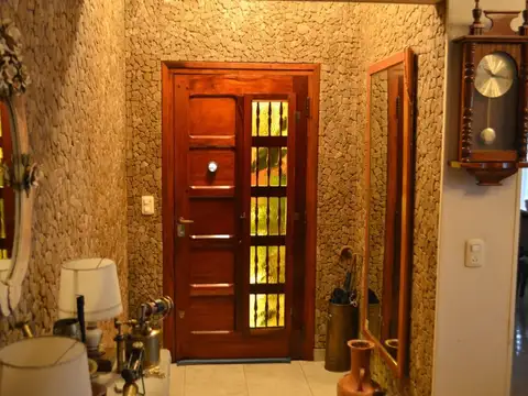 VENTA  casa en Pablo Podesta apto crédito 4 amb