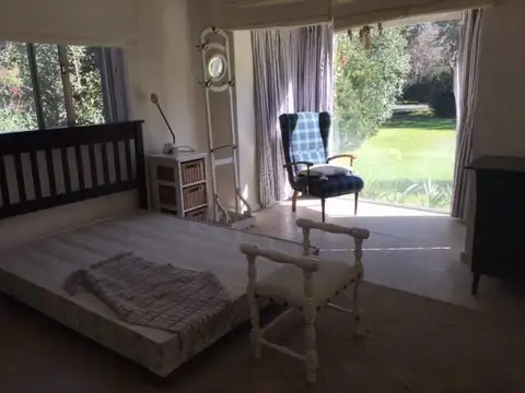 Casa Chalet  en Venta en San Carlos Country Club, Pablo Nogues, Malvinas Argentinas