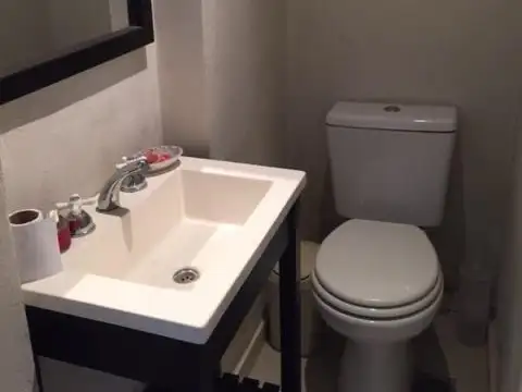 Casa 4 ambientes con 4 baños