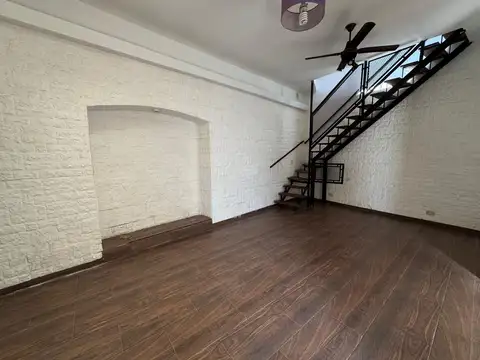 Depto Tipo Casa en Venta en Barracas, USD 132.000