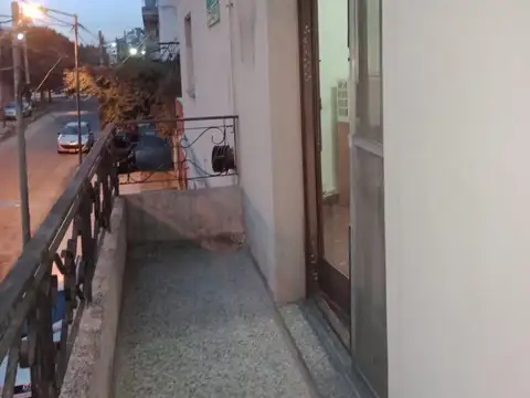 Depto Tipo Casa en Alquiler de 1 dormitorio