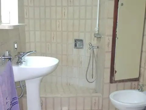 Depto Tipo Casa en Alquiler 40 años