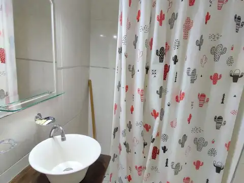 AV.INDEPENDENCIA 1900