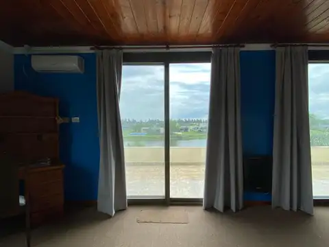 Casa en venta - 3 Dormitorios 4 Baños - Cochera - 1.000Mts2 - Escobar