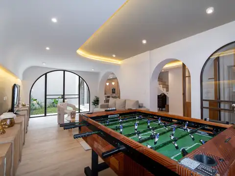 Casa 5 ambientes con 3 baños