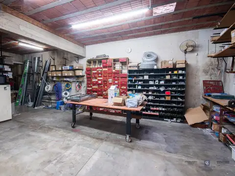 Depto Tipo Casa en Venta 50 años