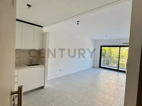 Lugones 3900, Piso 0