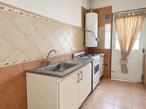 Depto Tipo Casa en Venta con 1 cocheras