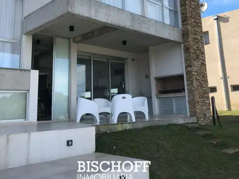 Casa en Venta en Costa Esmeralda, USD 390.000
