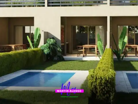 Triplex 4 ambientes con terraza y pileta propia.
