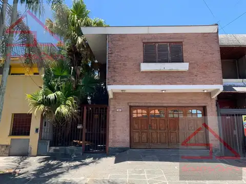 Venta - Casa  4 amb. - Ramos Mejia Sur