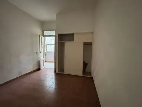 Depto Tipo Casa en Alquiler en Boedo, $ 690.000