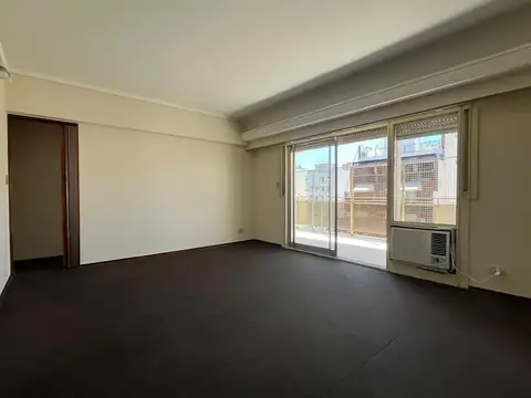 Alquiler. Departamento 4 ambientes en Caballito. Balcón Terraza