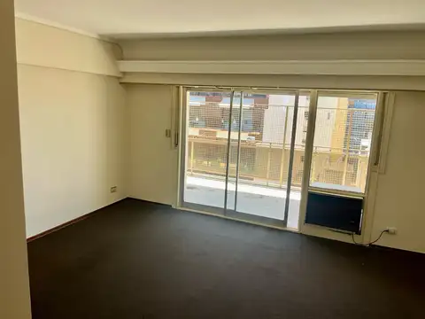 Alquiler. Departamento 4 ambientes en Caballito. Balcón Terraza