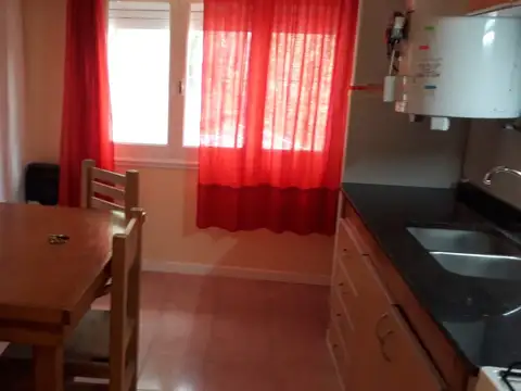 ALQUILER DEPARTAMENTO, DOS AMBIENTES . ANUAL