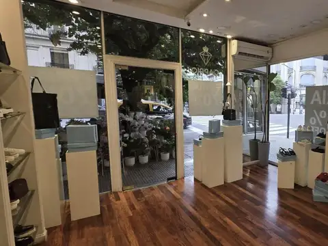Local en venta Alvear esq Callao