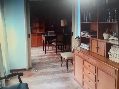 Casa 5 ambientes con 4 baños