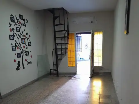 VENTA 2  LOCALES CON DEPARTAMENTOS LAFERRERE