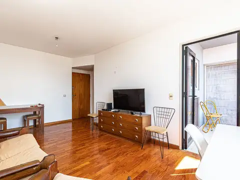 Departamento en Venta en Chacarita, USD 140.000