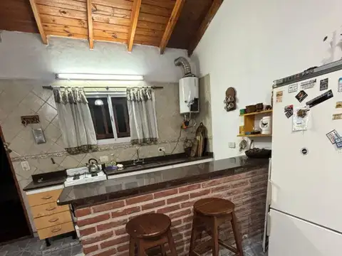 Casa 4 ambientes con 1 baño