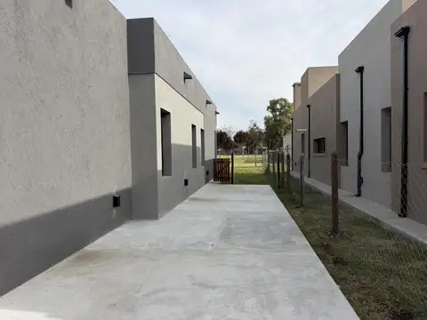 Casa en Alquiler de 3 dormitorios