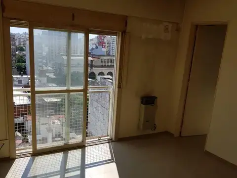3 ambientes en alquiler en San Cristobal | Piso alto