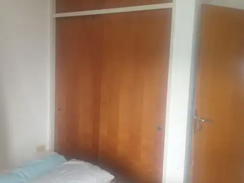 Depto Tipo Casa en Alquiler con 1 cocheras