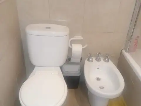 Depto Tipo Casa en Alquiler en Morón Norte, $ 900.000