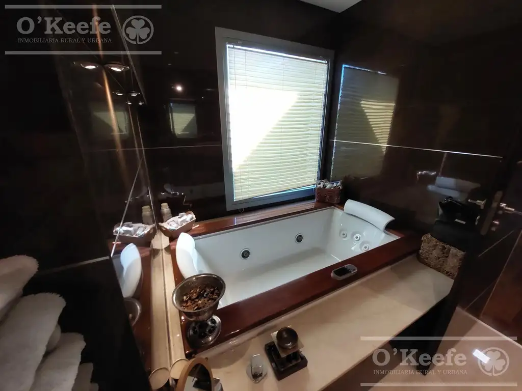 Casa en venta de seis ambientes con piscina en Fincas de Iraola II - Foto 29