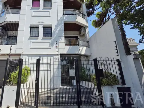 Venta departamento 3 ambientes con balcón en Wilde