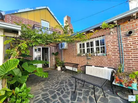 Casa en venta - 3 Dormitorios 3 Baños - Tandil