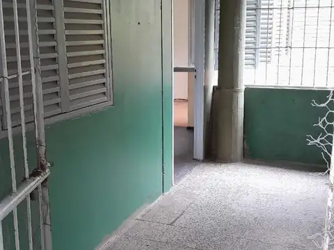 Departamento 5 ambientes con 1 baño