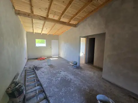 Casa 3 ambientes con 1 baño