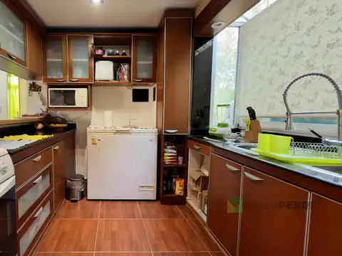 Casa en Venta con 3 cocheras