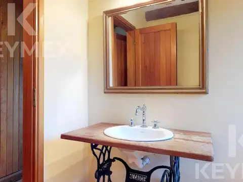 Casa 5 ambientes con 3 baños