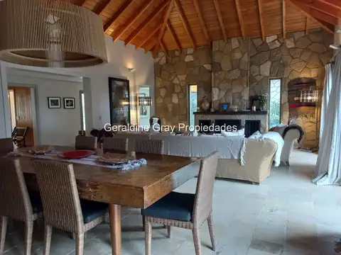 Casa 7 ambientes con 7 baños